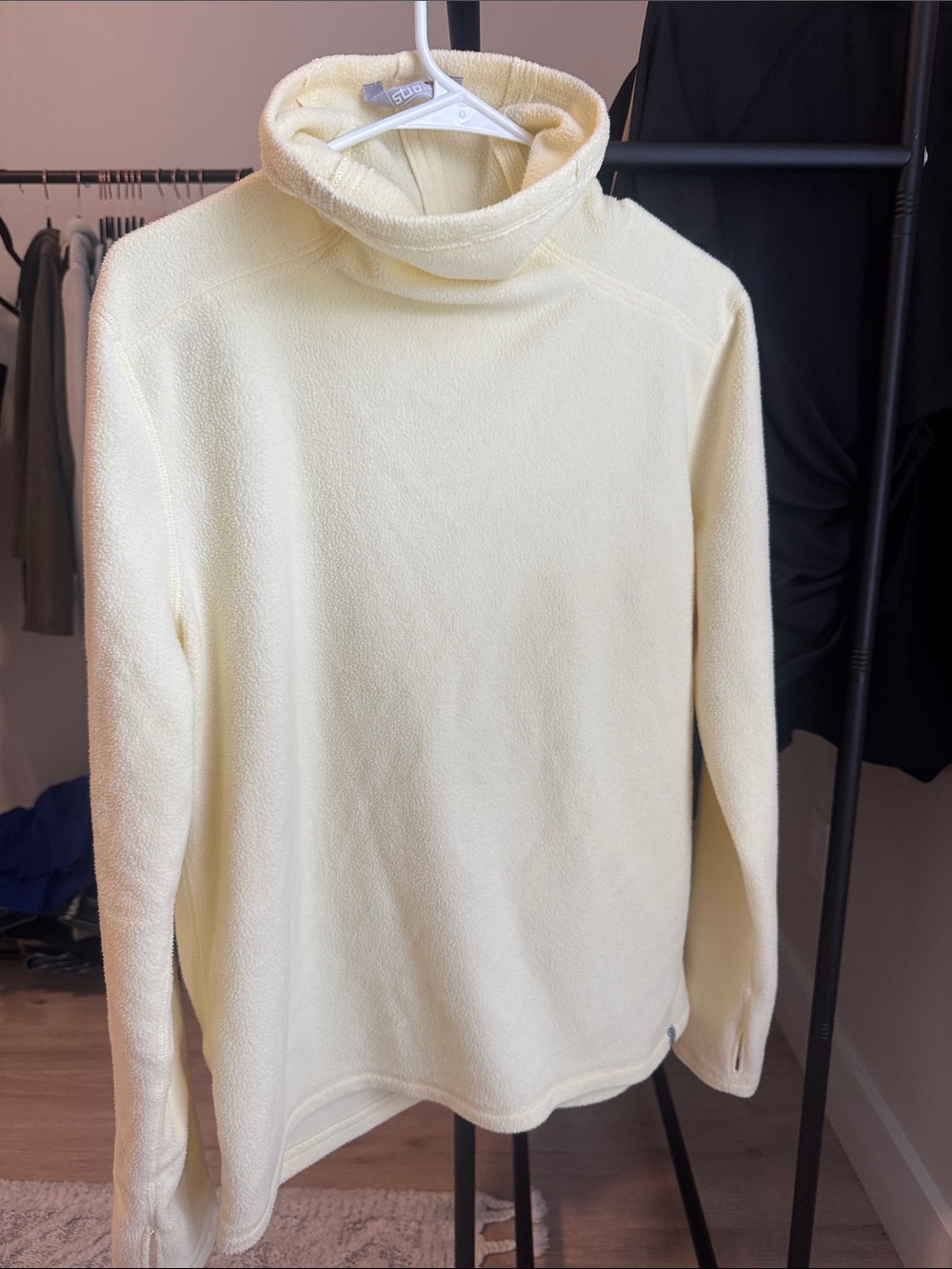 Stio Cream Turtleneck Fleece Pullover